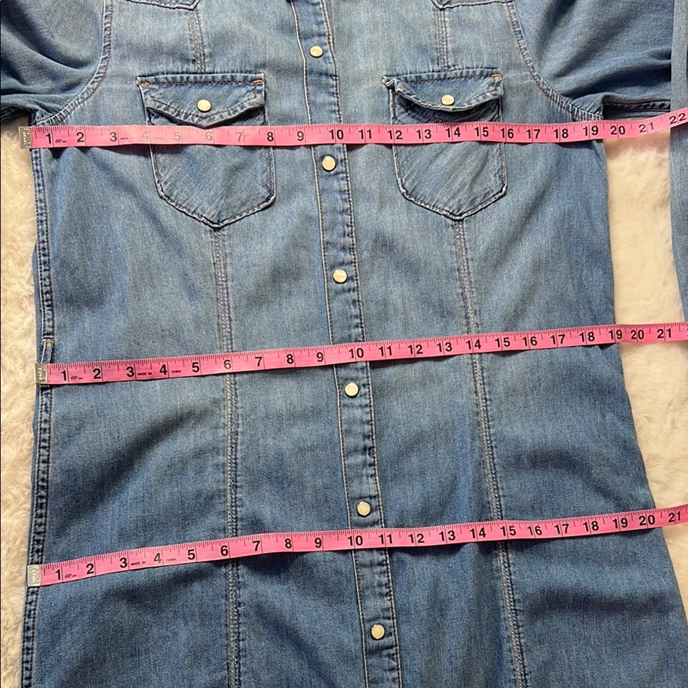 GAP Western Pearlsnap Shirt Dress M Belted‎ Chambray Lightweight Cotton Cowgirl - Picture 10 of 17